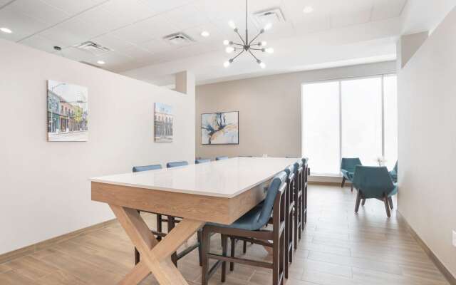 Best Western Plus Mobile Inn & Suites