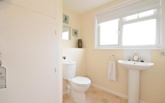 17 Tollgate Cottages