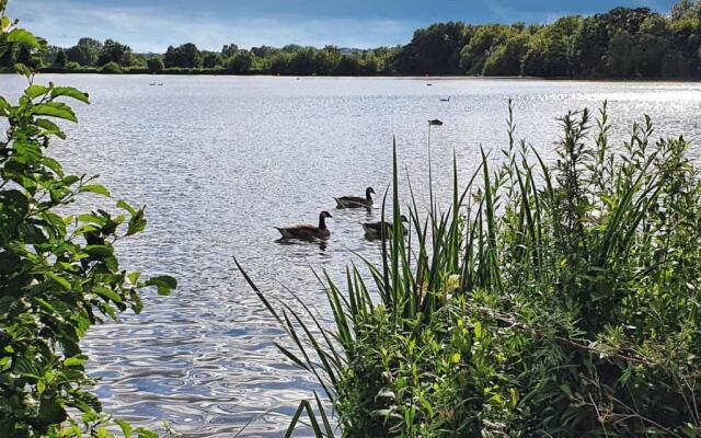 Lee Valley Lodge