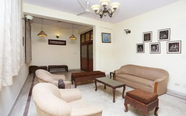 Oyo 708 Hotel Sanjeevni