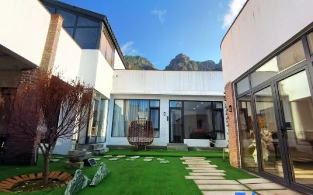 YeeMoo Guesthouse