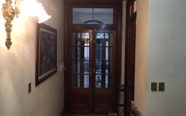 Habitaciones De Categoria En Casa Centrica De Montevideo