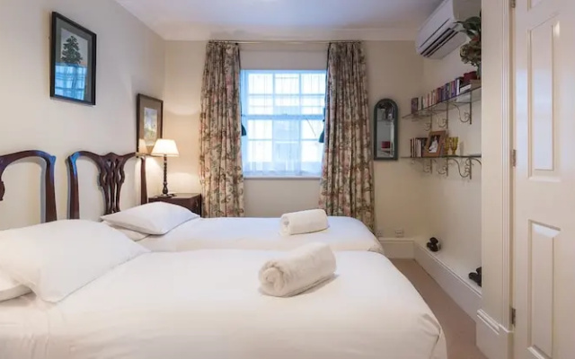 A Place Like Home - Elegant Apartment near Green Park