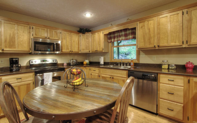 Country Roads By HoneyBear Cabins