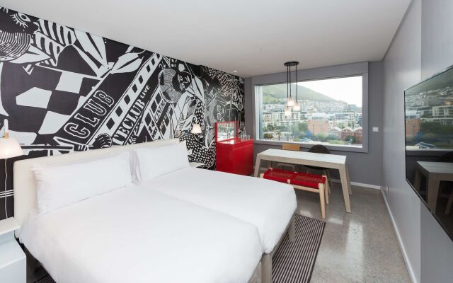 Radisson Red Cape Town