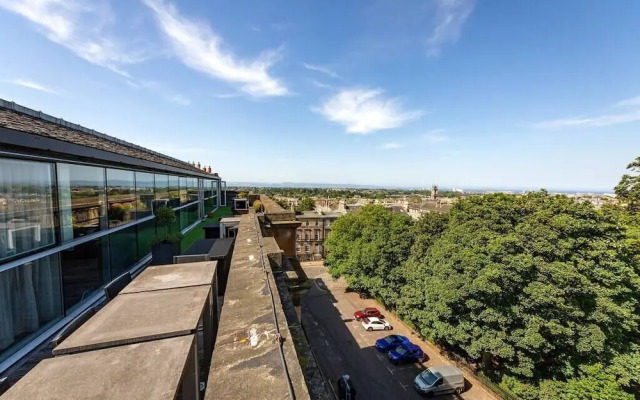 Skyview Penthouse - New Town