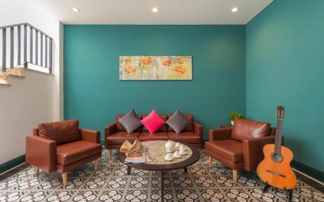 Lim's house - The Market Hideout House