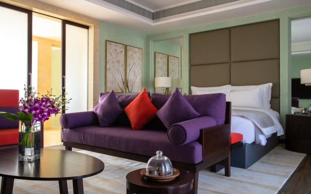 Royal Saray Resort