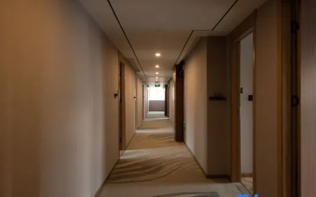 Nanshan Xiaozhu Boutique Hotel (Suning Plaza Hubushan Branch)