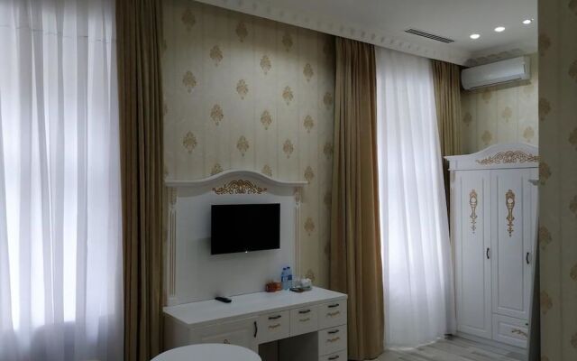 White Boutique Baku Hotel