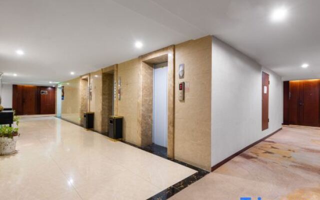 Ximan Platinum Hotel (Yichun Municipal Government Railway Station)