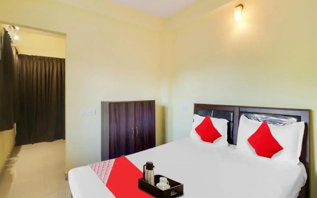 OYO Flagship 70262 Hotel River Wood