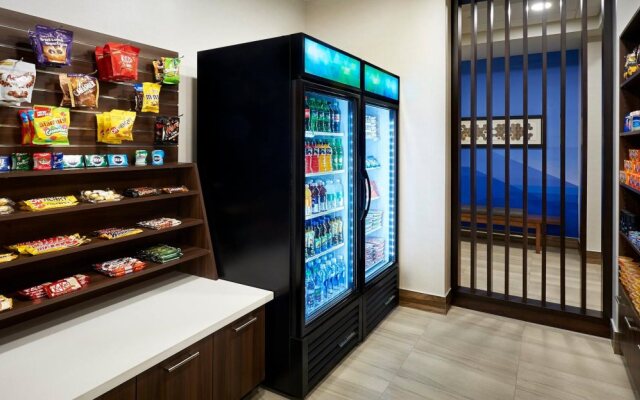 Holiday Inn Express and Suites Brantford by IHG