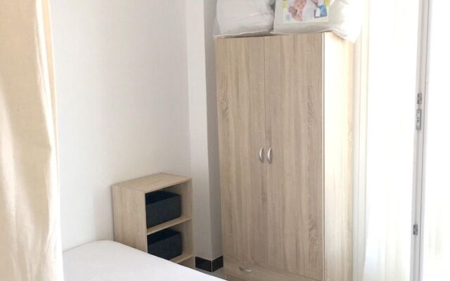 Studio in Saint-cyprien, With Wonderful sea View and Furnished Terrace