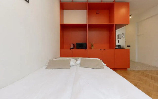 Comfy Studio Grójecka Warsaw by Renters