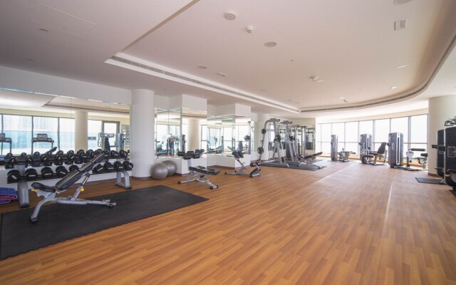 Business Bay 1BR Canal View Rooftop Pool - 360 vacation