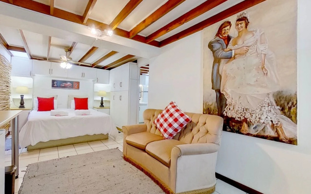 Executive Couples Suite Strand