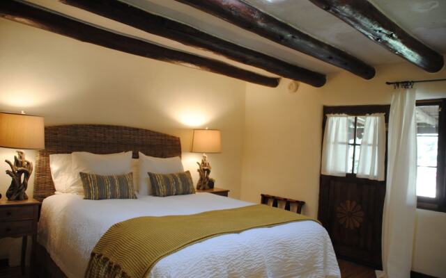 Old Taos Guesthouse Inn