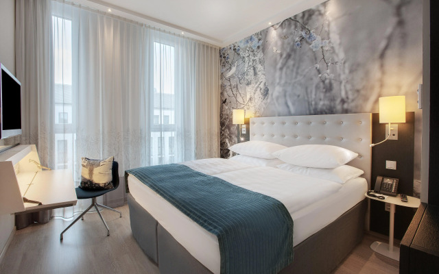 Premier Inn Berlin Alexanderplatz Hotel