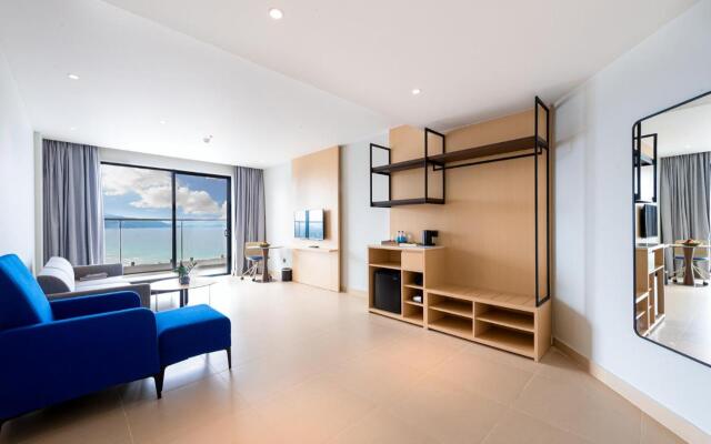 The Empyrean Cam Ranh Beach Resort Hotel