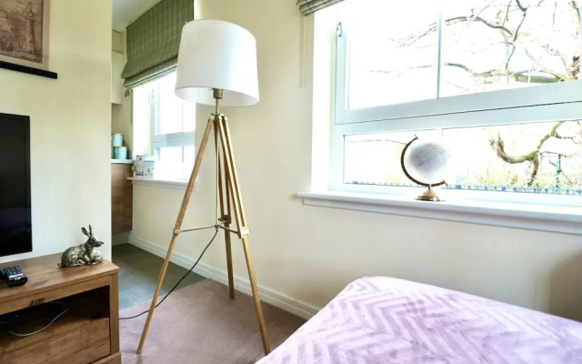 Lovely 2 Bedroom Apartment in Glasgow