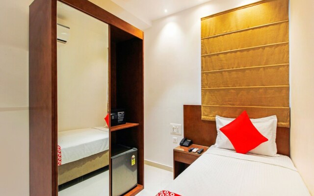 OYO 24583 Sesha Grand