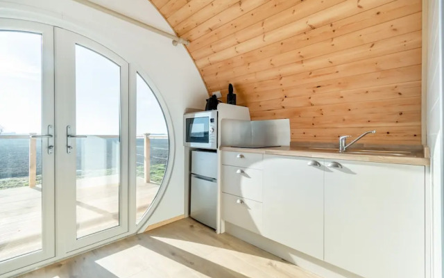 Carlton Manor Pod 12