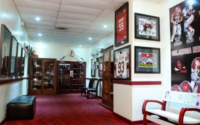 Sooner Legends Inn and Suites