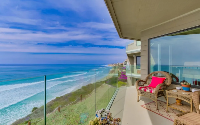 Work-Friendly Oceanfront Condo with Pool and Spa Access SURF25 by RedAwning