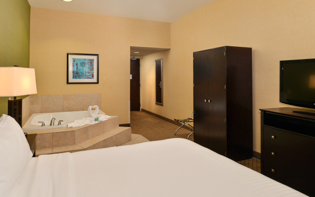 Holiday Inn Express Sacramento Airport Woodland by IHG