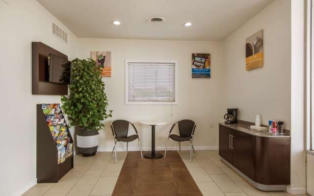 Motel 6 Van Buren, AR