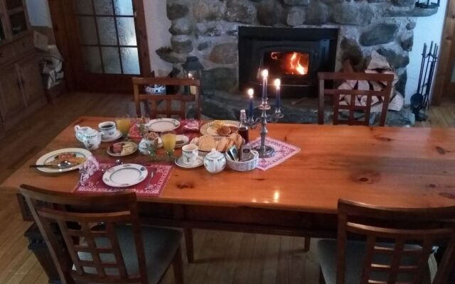 Ancestral Knowlton B&B