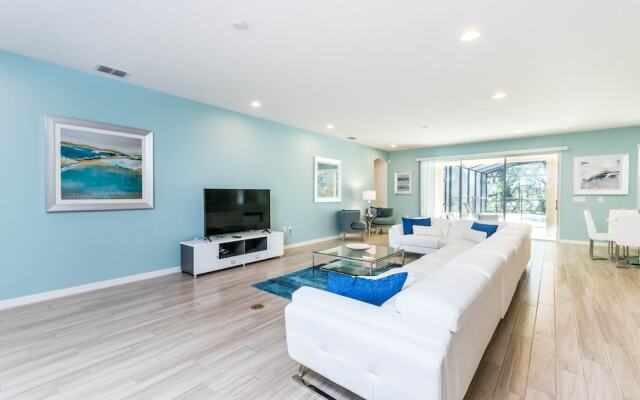 Solterra - 6112 Broad Oak Drive