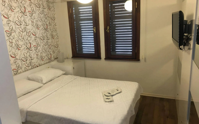 Apollon Hotel