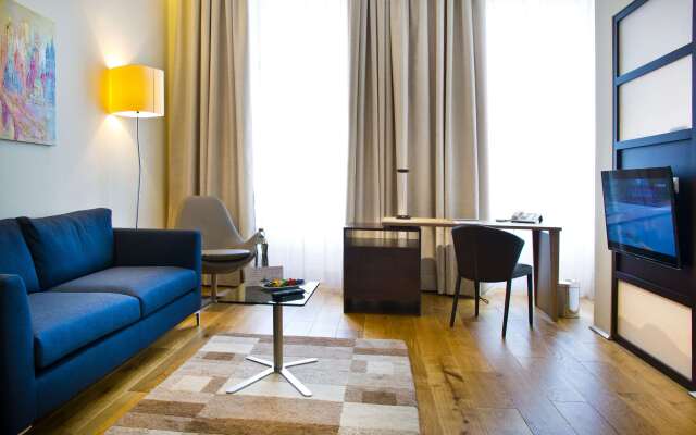 HiLight Suites Hotel