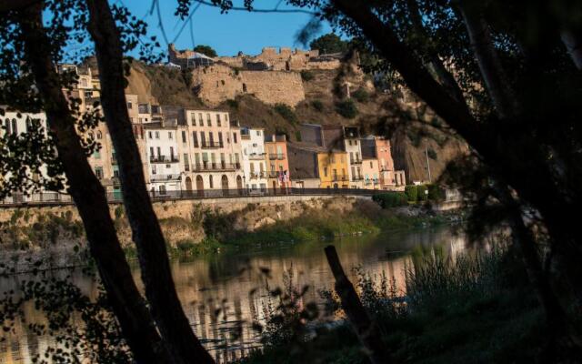 River Ebro Apartments