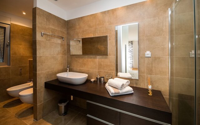 House Villa Jely