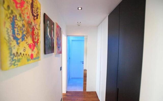 George Apartment in Neuilly