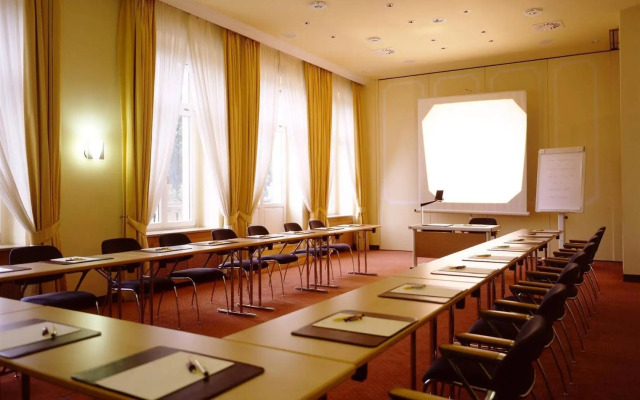 Schloss Breitenfeld Hotel & Tagung