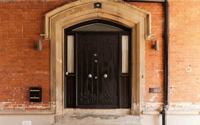 The Woolwich Retreat - Enticing 5bdr House With Parking