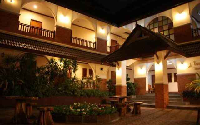Baan Lanna Hotel