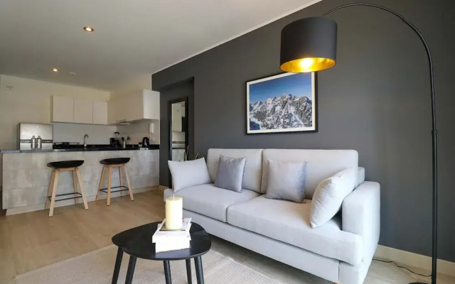 Fabulous 2BR With Balcony in Barranco