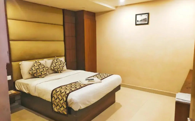 Hotel Santhi Bhavan