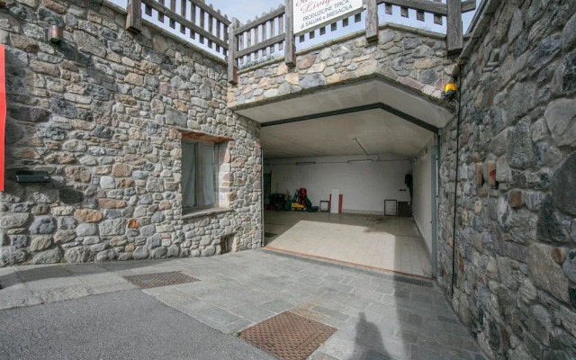 Sassella in Livigno With 2 Bedrooms and 1 Bathrooms