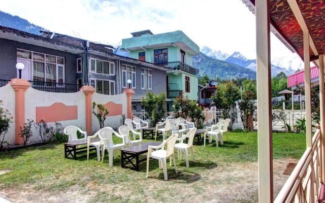 Hotel Monarch Residency Manali