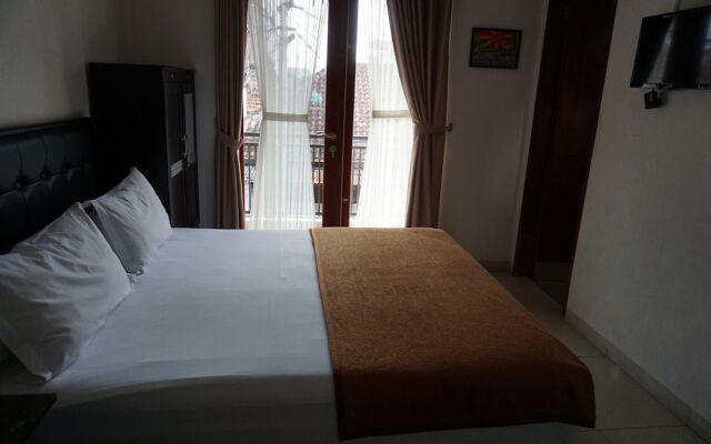 Rumah Sarwestri B&B