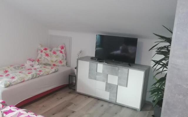 Sandras Ferienhaus Bungalow Sonnenalm