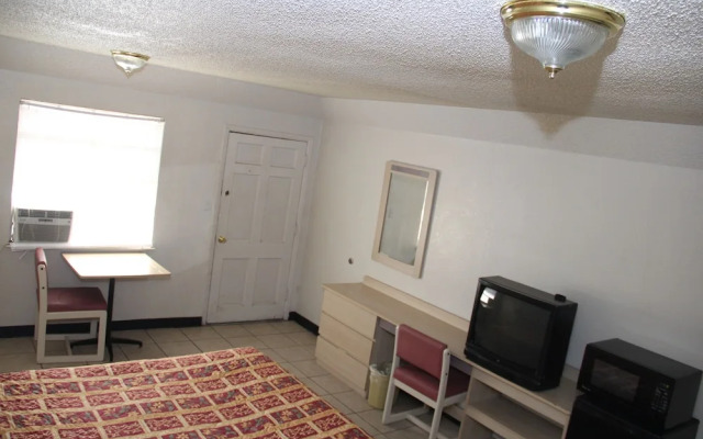 Superlodge Motel
