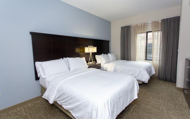 Staybridge Suites Bowling Green by IHG
