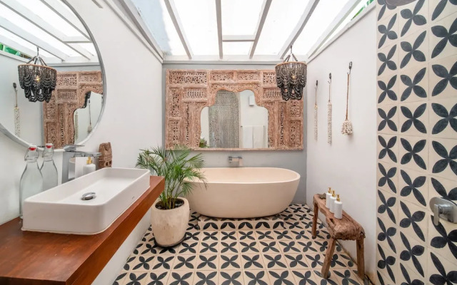 Villa Moana Canggu by Villa Finder
